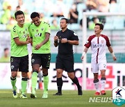 전북, 서울 3-2 꺾고 선두 울산 승점 3점 차 맹추격(종합2보)