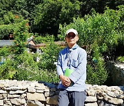 등단 30년 만의 시집 김용만 "시처럼 내리는 눈, 넌 쓰고 난 전율한다" [김용출의 문학삼매경]