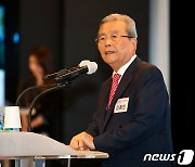 김종인 "김동연, '별의 순간' 놓쳤다..안철수와 연합 안할 것"