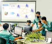 과학연구사업 집중하는 북한.."자체 기술로 평양 살림집 기반 파악도"