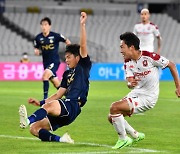 부천FC 안태현, "앞으로 더 많이 이기고 싶은 열망이 크다"