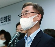 선거법 위반 논란 또 휩싸인 최재형.. 선관위 "검토 중"