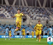 광주, 대구에 2-1 역전승..최하위 탈출