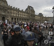 Virus Outbreak France