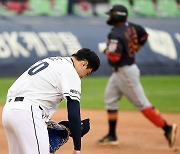 [포토] 이영하 '아쉬운 순간'