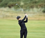 '점쟁이 새 될 뻔..' LPGA 메이저 대회서 우승후보 공 굴리며 달아난 새