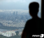 기준금리 올렸지만 집값잡기엔 '제한적'.."수요억제시 장기 하방"