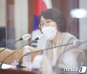 발언하는 임혜숙 장관