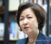 추미애 "尹 꿈속에 제가 나오는 듯..아마도 악몽일 것"