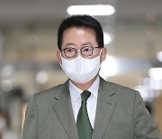 '정보위 전체회의' 국회 찾은 박지원 국정원장