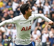 'EPL 첫 FK골' 손흥민, BBC 선정 3주 연속 최우수 선수 등극