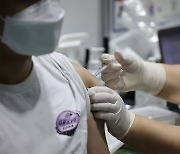 코로나 백신 1차 접종자 3000만명 돌파..접종률 58.4%