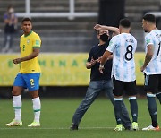브라질-아르헨 남미예선 킥오프 뒤 취소.."아르헨 방역조치 위반"
