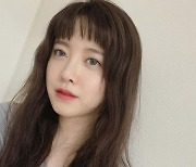 '작품성 논란' 구혜선, 신작 공개.. "미술계 이단아라니 감사"