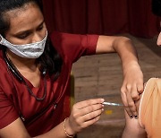 G20 "가난한 국가들에 백신 보급하겠다".. '로마 협정' 채택