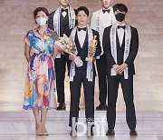 [bnt포토] '2021 미스터 인터내셔널 코리아'에서 기념촬영하는 박유리-2위 이동훈-박강현