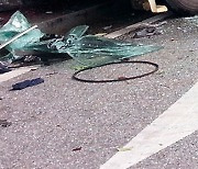인천 굴다리에서 차량 6대 추돌..2명 부상