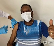 '축구황제' 펠레, 대장 종양 제거 수술 받고 회복 중