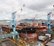 Korea retains top in global ship order book in August for 4 straight months