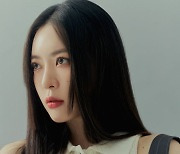 조아영 "배우 꿈꿨지만 아이돌로 데뷔, 연애·사회 경험 적어" [화보]