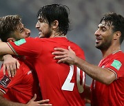 이란, 이라크 3-0으로 꺾고 2연승..UAE는 시리아와 1-1 무승부