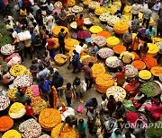 INDIA CUSTOMS & TRADITIONS