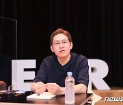 네이버웹툰, 웹소설 플랫폼 '문피아'에 1082억원 투자