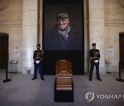 FRANCE TRIBUTE JEAN PAUL BELMONDO