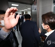 김웅 의원실 도착한 이준석 대표