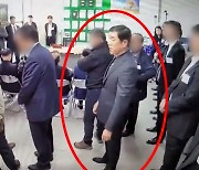 광주 철거건물 붕괴 참사 직후 해외도피 문흥식 귀국..공항서 체포