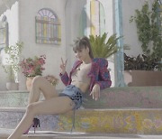 블랙핑크 리사, 'LALISA' MV 메이킹 공개..폭발적 카리스마