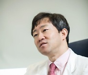 [명의를 찾아서] 변석수 분당서울대 교수 "전립선암 10년 후 韓 남성 암 1위.. 유전력 있다면 조기진단해야"
