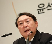 尹캠프 "박지원 게이트" vs 與 "황당한 물타기"
