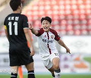 서울, 성남과 강등권 전쟁서 1-1 무승부..최하위 탈출 실패