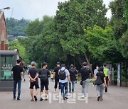 코로나에 벼랑끝 자영업자..그들의 목소리가 들리지 않는 이유