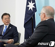 文대통령, 오늘 호주 외교·국방장관 접견..방산·경제 협력 논의
