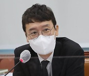 공수처, 김웅 의원실 압수수색 재개..野 "적법성 보겠다"