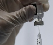 접종 2시간40분만 사망한 80대..백신 인과성 불인정에 유족 분통