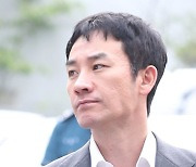 엄태웅, 4년만에 영화 '마지막 숙제'로 스크린 활동 재개