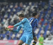 Big Ulsan-Jeonbuk clash ends in anticlimactic 0-0 draw