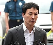 엄태웅, 자숙 5년만에 복귀..영화 '마지막 숙제' 출연