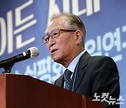 [단독]'친노·친문' 정세현 전 통일부장관, 이낙연캠프 합류