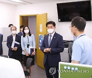 노형욱 국토부 장관, 청년정책과 격려 방문