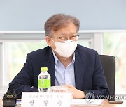 권칠승 장관, 화순 백신산업 지역특구 현장 방문