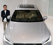 [포토]국내 최초 통합형 SKT 인포테인먼트 탑재한 '신형 XC60'