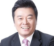 野 김철근 "이준석 감싸는 대선 주자들 2030 지지율 수직 상승"