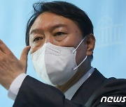 윤석열·홍준표 공방으로 번진 '고발사주 의혹'..野 집안싸움 격화