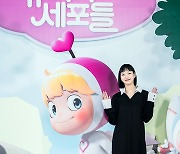 [포토] 김고은 '반가운 손인사'