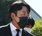 '프로포폴 불법투약' 배우 하정우 벌금 3000만원