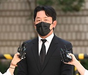 '프로포폴 투약' 하정우, 1심서 벌금 3000만원 선고